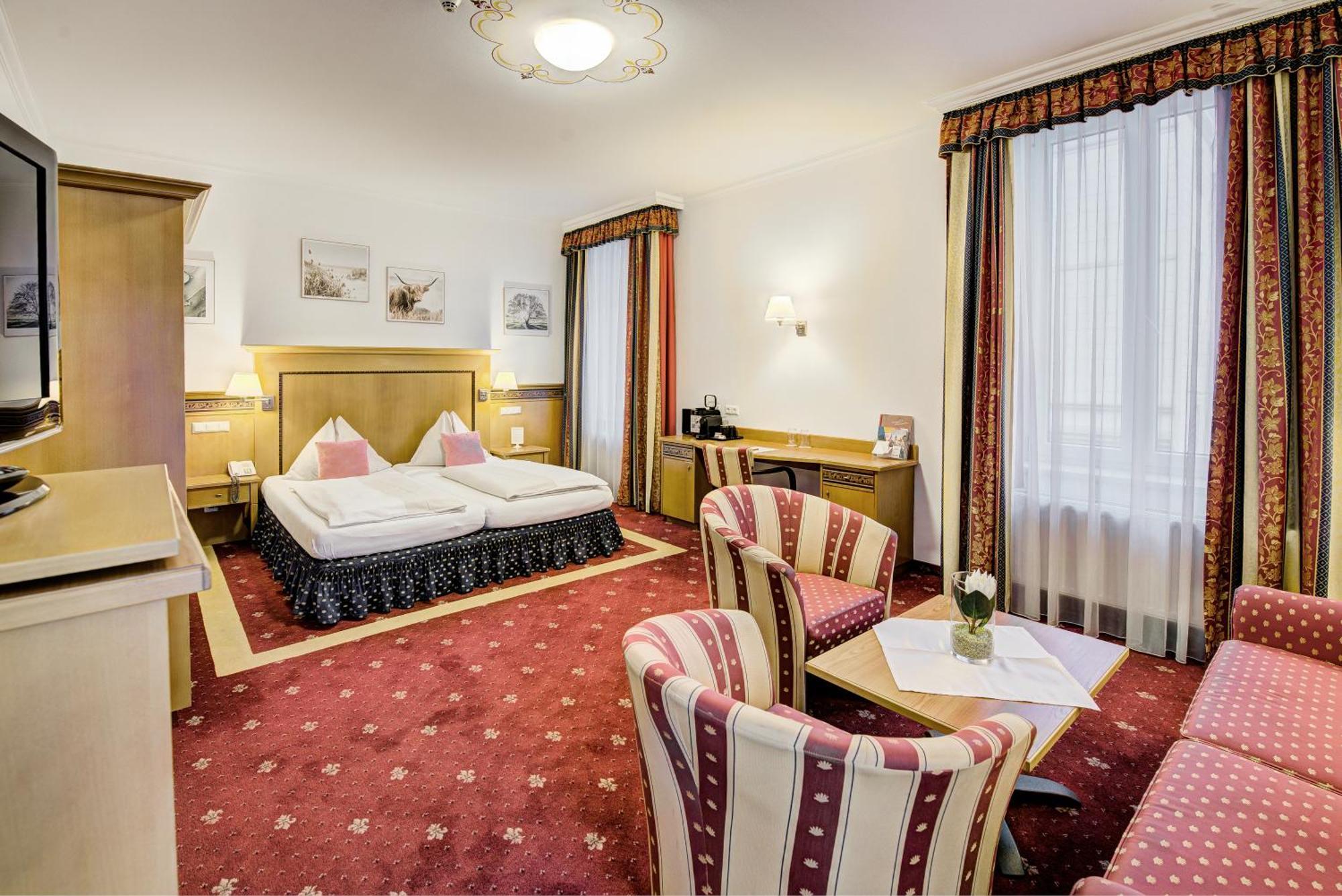 Hotel Alexandra Вельс Екстер'єр фото